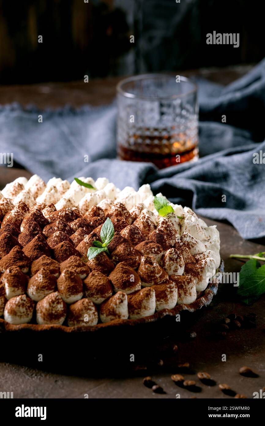 Hausgemachtes glutenfreies Tiramisu traditionelles italienisches Dessert Stockfoto