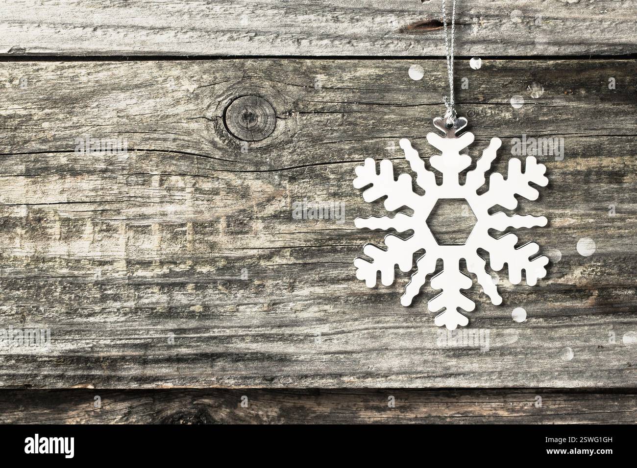 Silberne weihnachtsschneeflocke Stockfoto