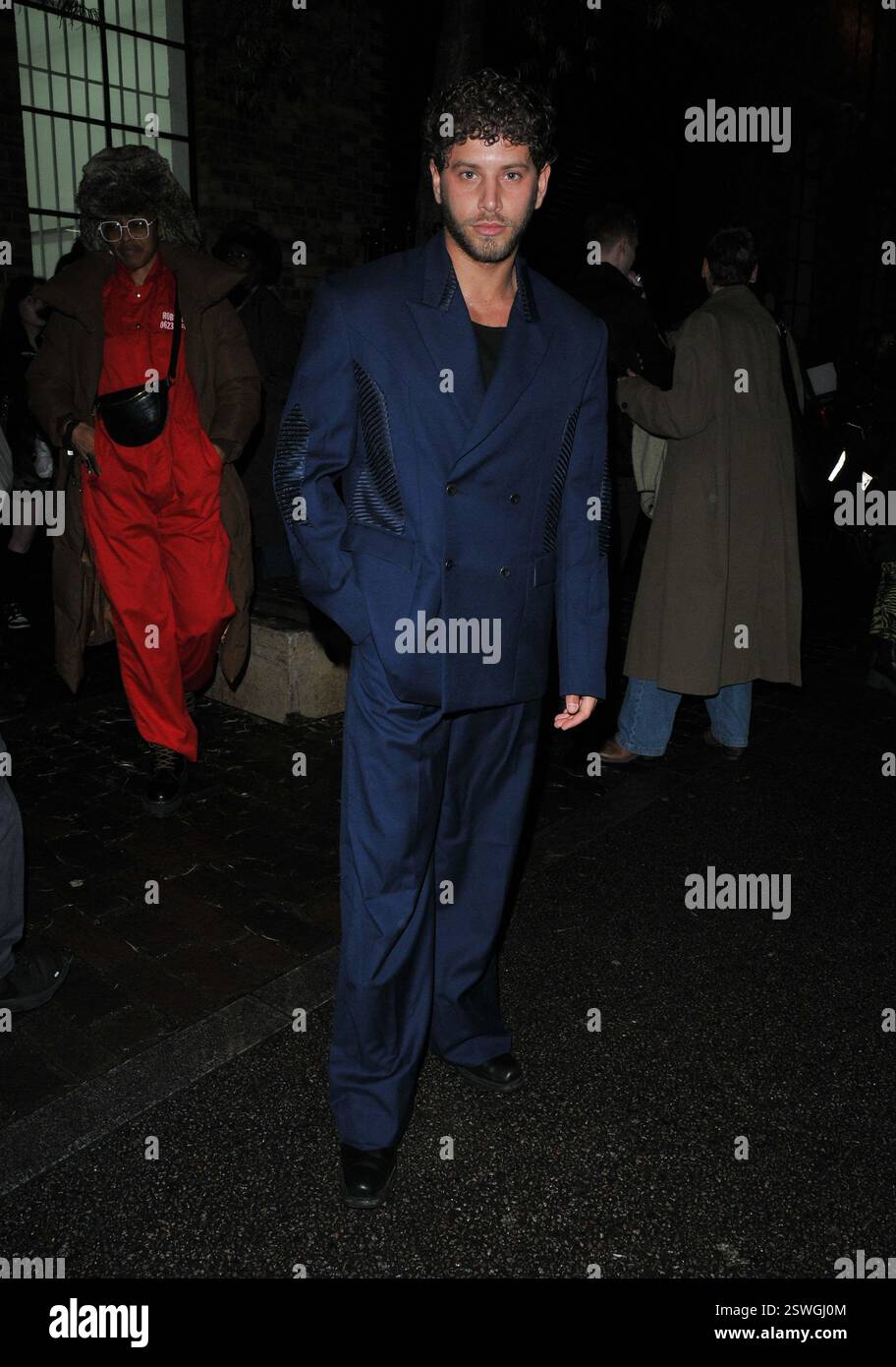 London, Großbritannien. Februar 2025. Eyal Booker auf der LFW A/W 2025 Fashion Hong Kong Catwalk Show, Protein Studios, New Inn Yard, am Donnerstag, den 20. Februar 2025 in London, England, Großbritannien. CAP/CAN © CAN/Capital Pictures Credit: Capital Pictures/Alamy Live News Stockfoto