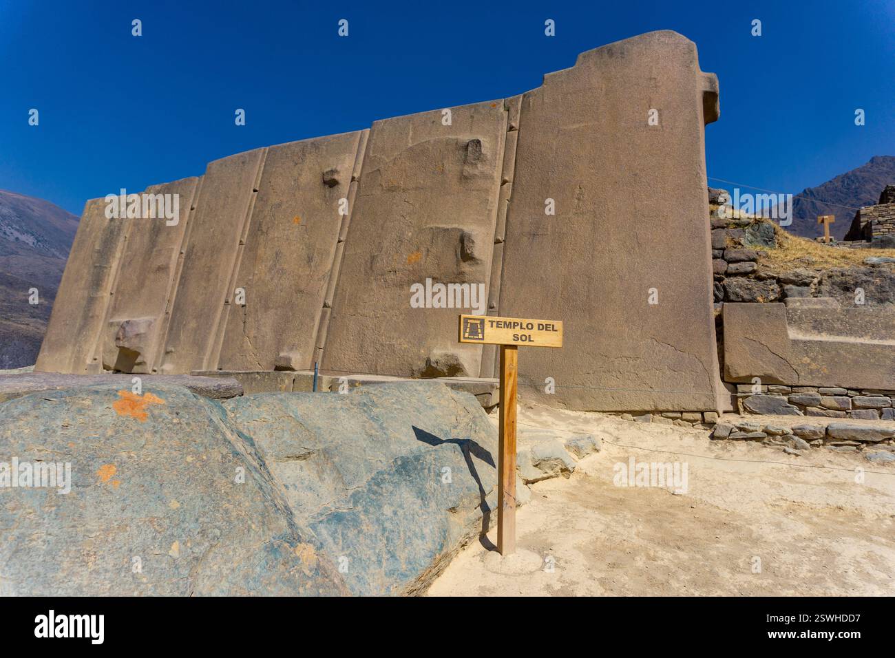 Ollantaytambo Tempel der Sonne ein Symbol der Inka-Architektur und zeremoniellen Praktiken im Heiligen Tal Stockfoto