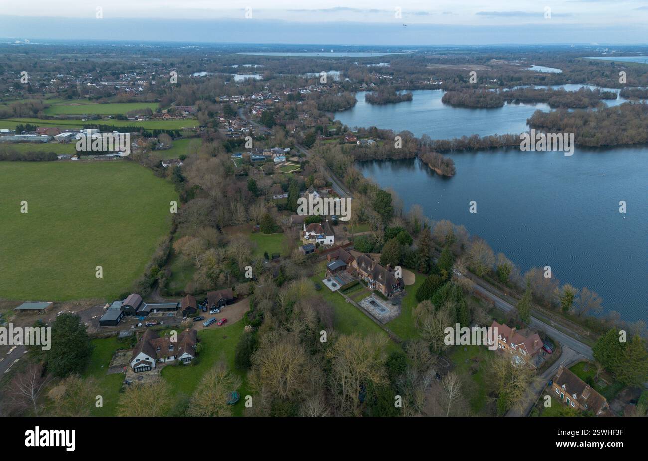 Allgemeiner Blick nach Norden in Richtung Wraysbury, Royal Borough of Windsor und Maidenhead, westlich von London und in der Nähe des Flughafens Heathrow. Stockfoto