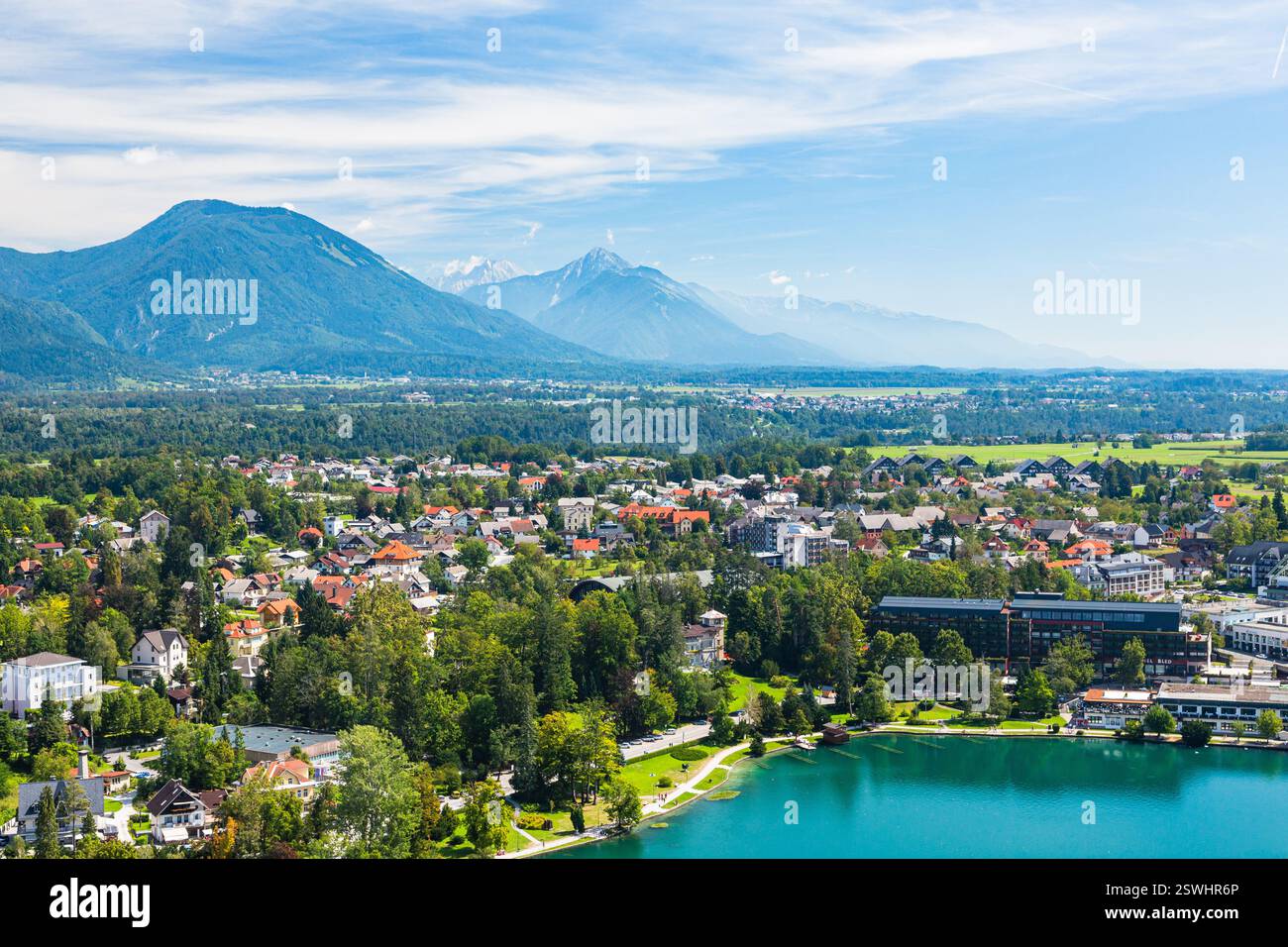 Das Stadtbild am Bleder See aus der Burg Bled in Slowenien Stockfoto