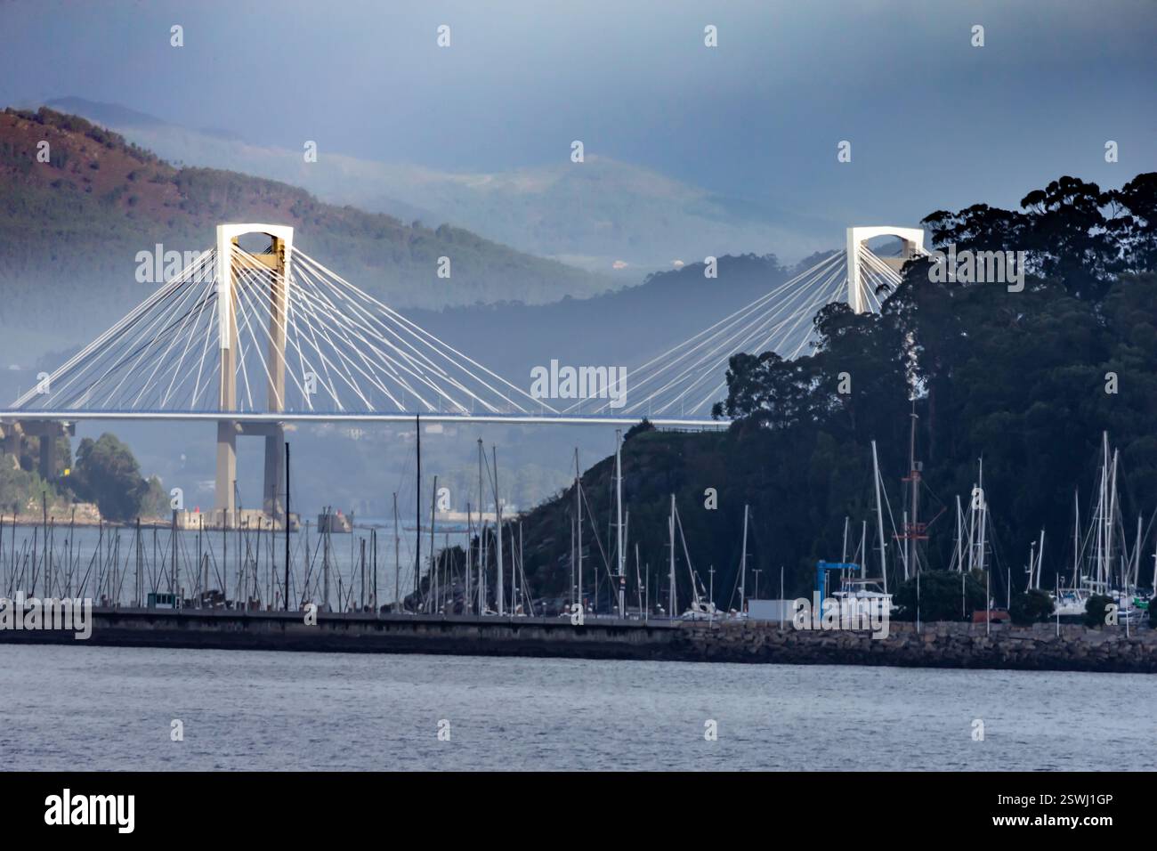 Ponte de Rande überquert die Mündung, Vigo, Spanien, Europa. Stockfoto