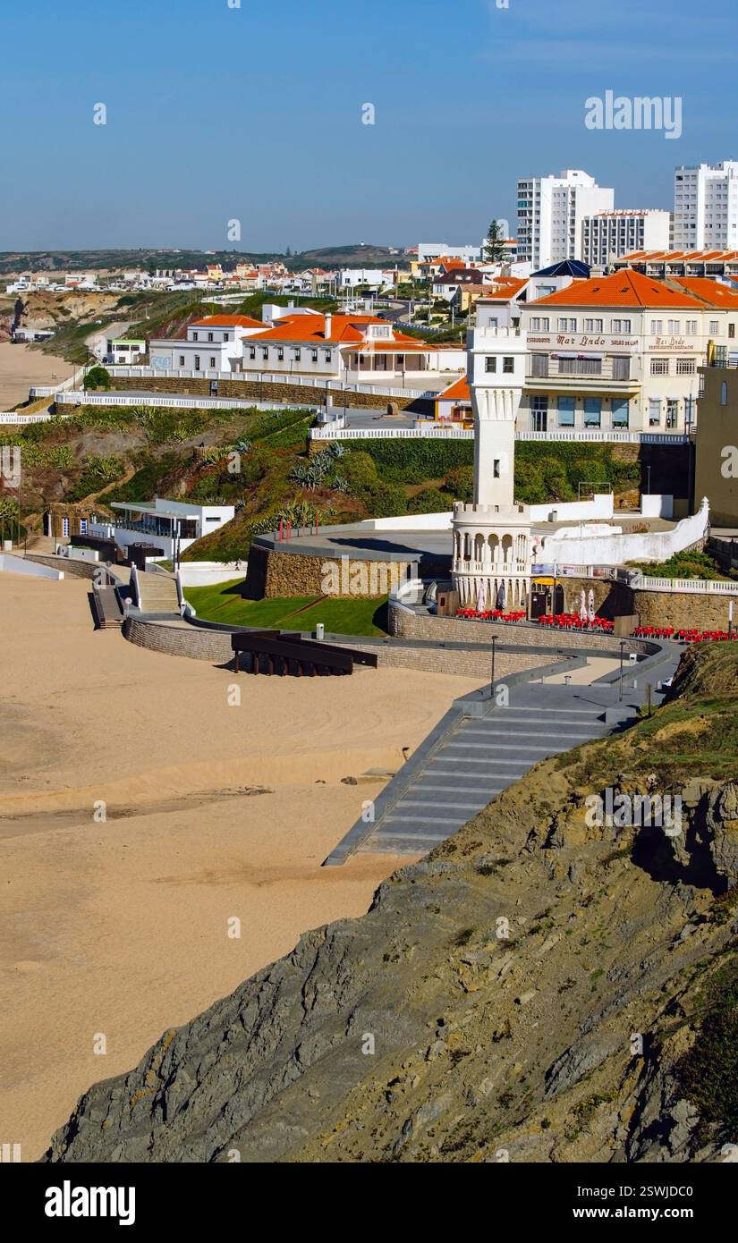 Wunderschöne Stadt am Strand Stockfoto