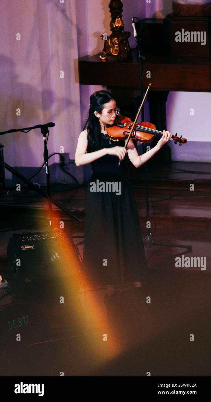 Harmony in Focus: Eine filmische Montage von Musikern Stockfoto