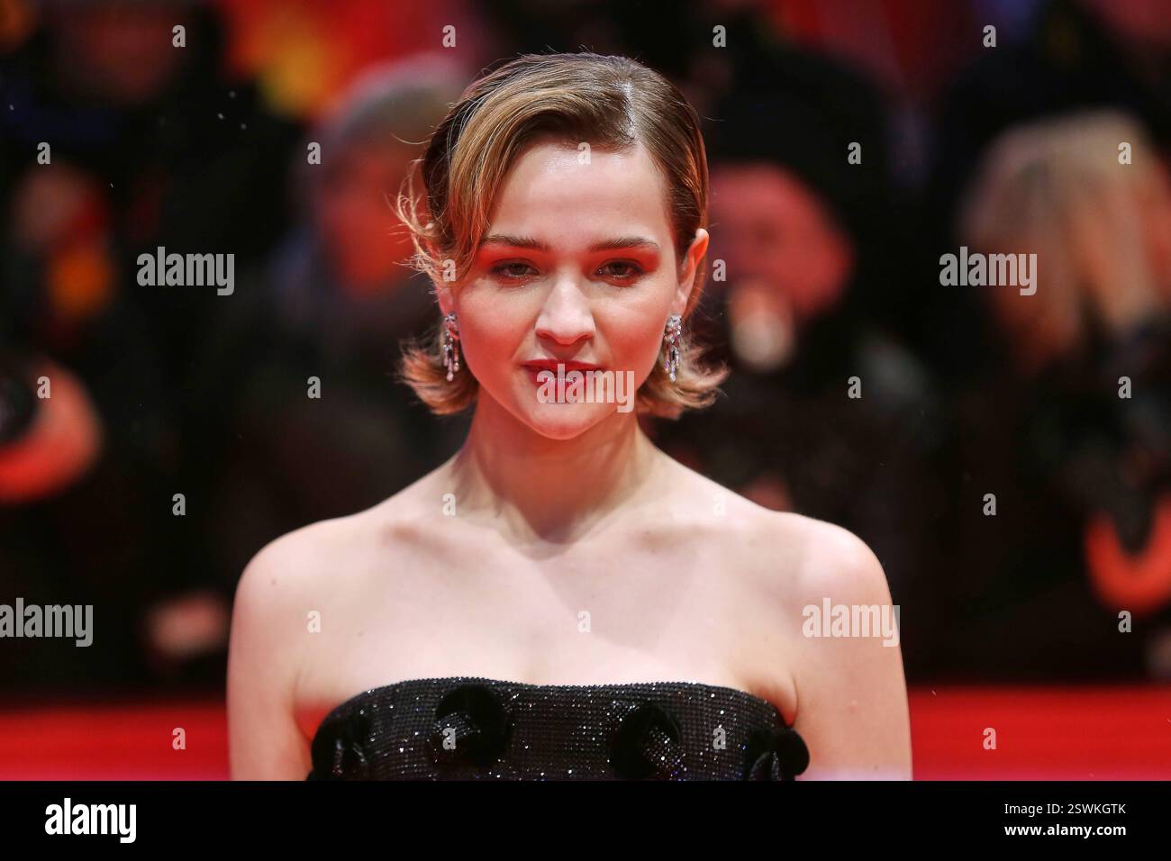 Berlin, Deutschland, 13.02.2025: Berlinale-Palast, Roter Teppich: Berlinale 2025 - Eröffnung: Lisa Vicari *** Berlin, 13 02 2025 Berlinale Palast, Roter Teppich Berlinale 2025 Eröffnung Lisa Vicari Copyright: XdtsxNachrichtenagenturx dts 59110 Stockfoto