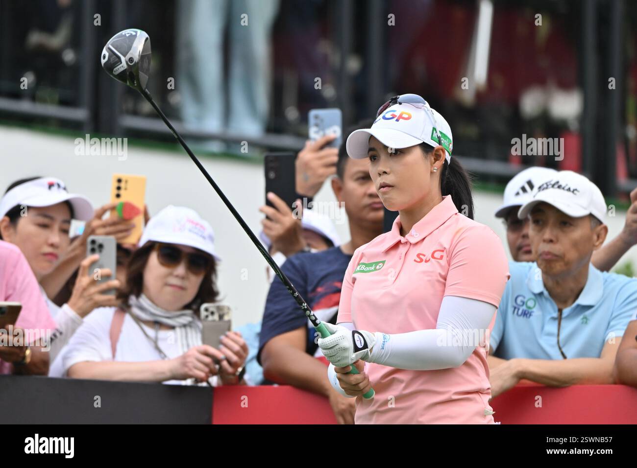 Moriya Jutanugarn aus Thailand in Aktion während der zweiten Runde des LPGA Honda Thailand Golfturniers. Stockfoto