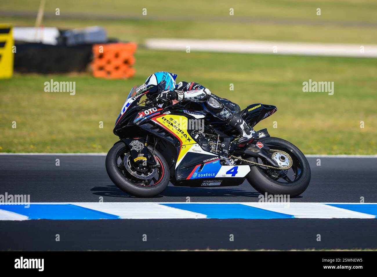Phillip Island, Australien. Februar 2025. Loic Arbel aus Frankreich ist auf dem MV Agusta F3 800 RR am ersten Tag der Supersport FIM Weltmeisterschaft auf dem Phillip Island Grand Prix Circuit in Aktion zu sehen. Quelle: SOPA Images Limited/Alamy Live News Stockfoto