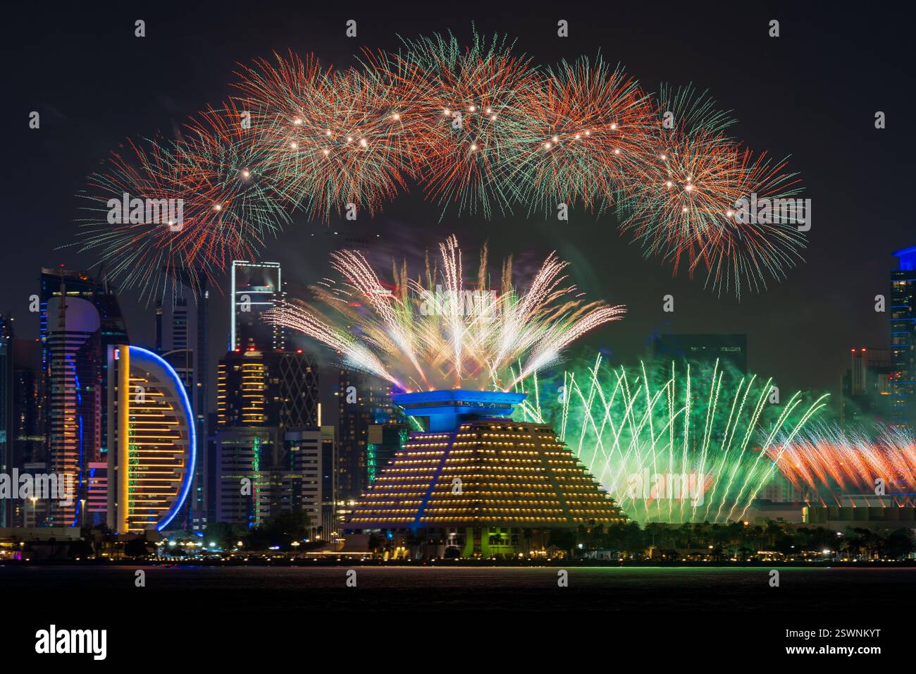 Feuerwerk während des Qatar International Food Festival 2025 Stockfoto