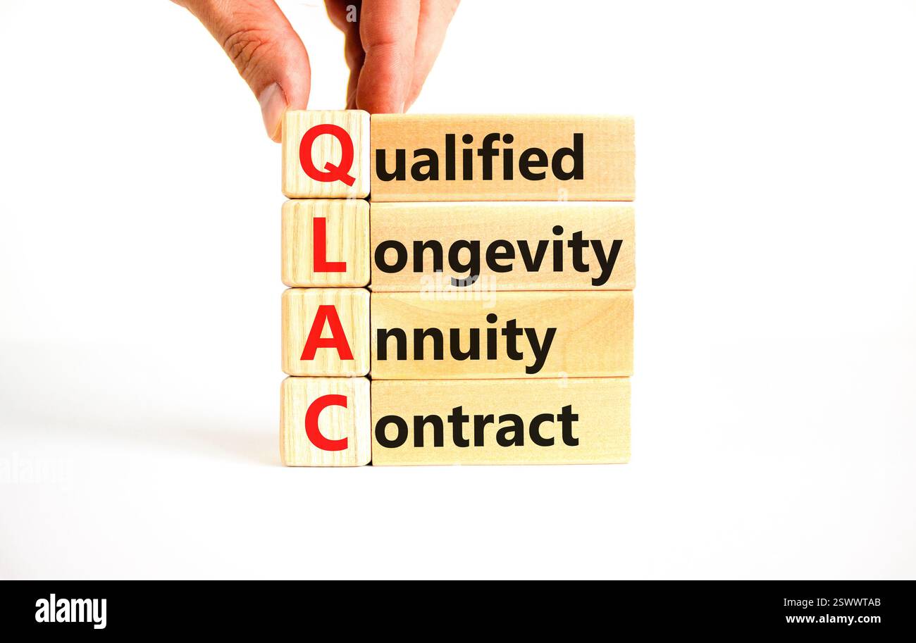 QLAC-Symbol. Concept Word QLAC qualifizierte Langlebigkeitsrenuity Contract auf schönen Holzblöcken. Schöner weißer Hintergrund. Business QLAC qualifiziert Lo Stockfoto QLAC-Symbol. Concept Word QLAC qualifizierte Langlebigkeitsrenuity Contract auf schönen Holzblöcken. Schöner weißer Hintergrund. Business QLAC qualifiziert Lo Stockfoto