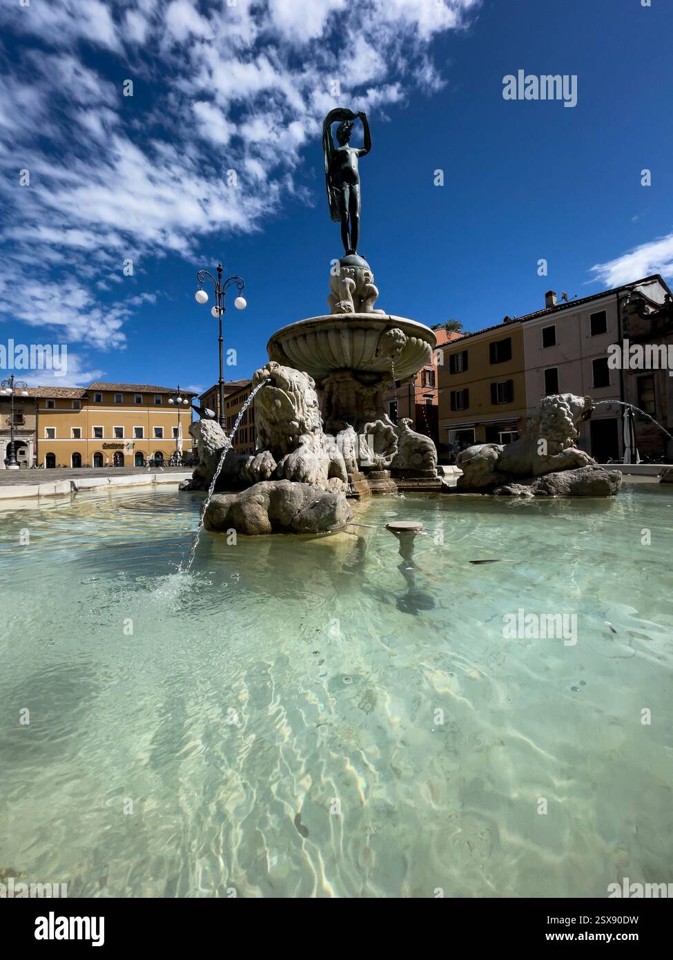 Palazzo del Podestà, Fano, Italien. - Smartphone-aufgenommenes Stockfoto