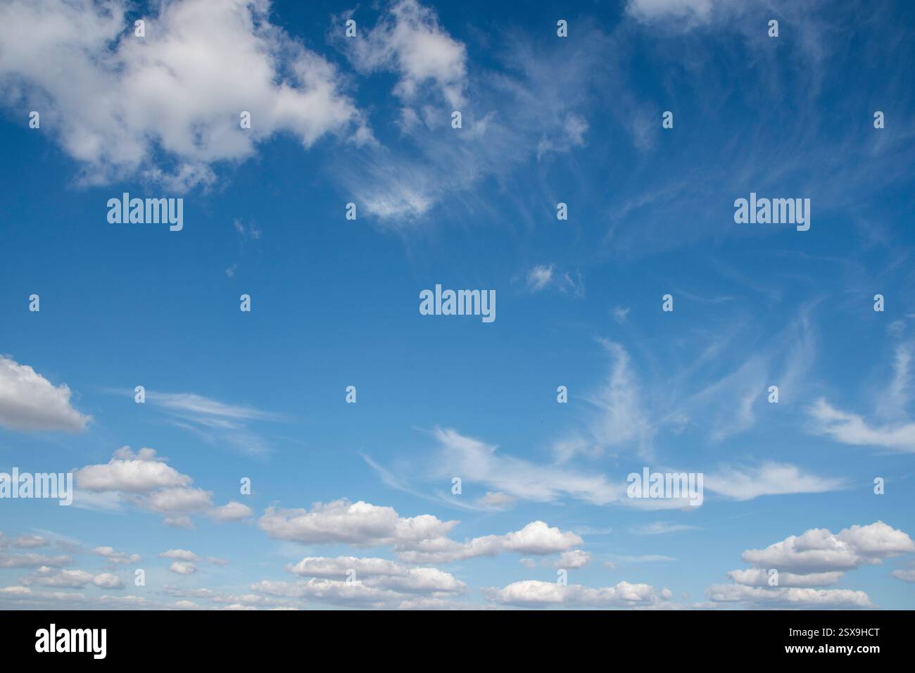 Wolkengebilde Stockfoto