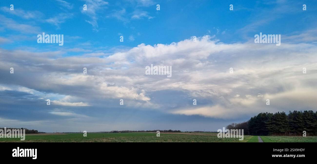 Wolkengebilde Stockfoto