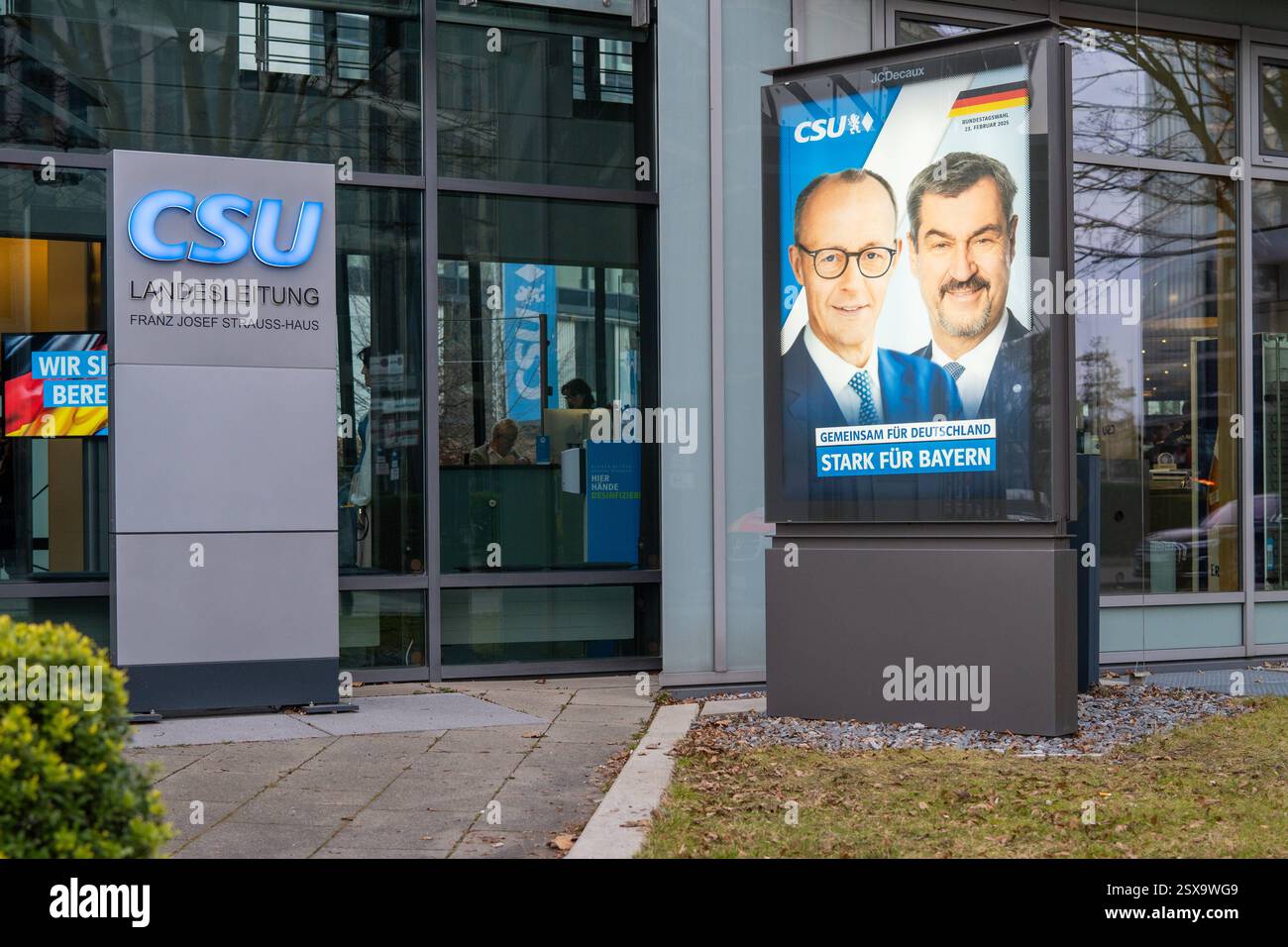 München, Bayern, Deutschland - 23. Februar 2025: Landesleitung der CSU ...