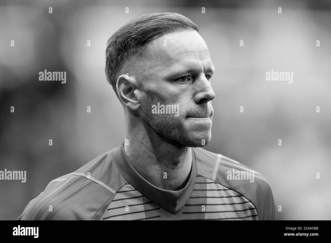 Matz Sels of Nottingham Forest sieht während des Premier League-Spiels Newcastle United gegen Nottingham Forest im St. James's Park, Newcastle, Großbritannien, 23. Februar 2025 (Foto: Alfie Cosgrove/News Images) Stockfoto