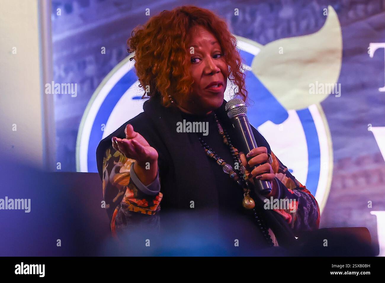 Wilmington, Delaware, USA, 18. Februar 2025. Der Bürgerrechtler RUBY BRIDGES teilte persönliche Erinnerungen an den Eintritt in unsere ehemalige Grundschule während der Segregation-Ära, insbesondere während des Kochens am Dienstag, den 18. Februar 2025, in der Wilmington Public Library in Wilmington, Delf. (Credit Image: © Saquan Stimpson/ZUMA Press Wire) NUR REDAKTIONELLE VERWENDUNG! Nicht für kommerzielle ZWECKE! Stockfoto