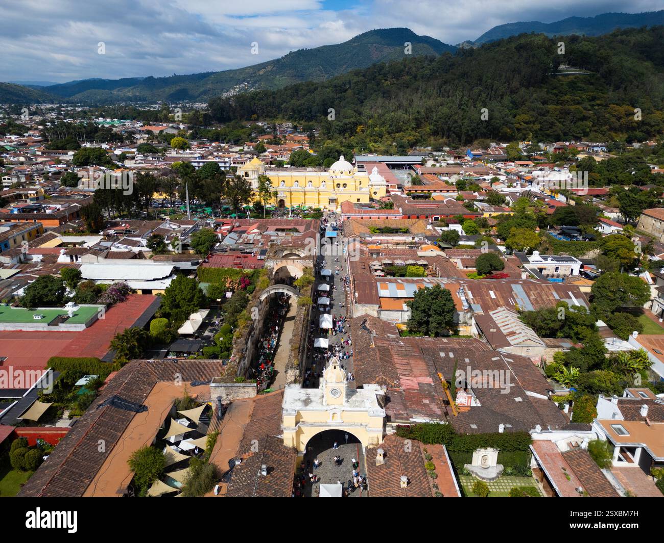 Arco de Santa Catalina und Iglesia de la Merced, Antigua, Guatemala Stockfoto