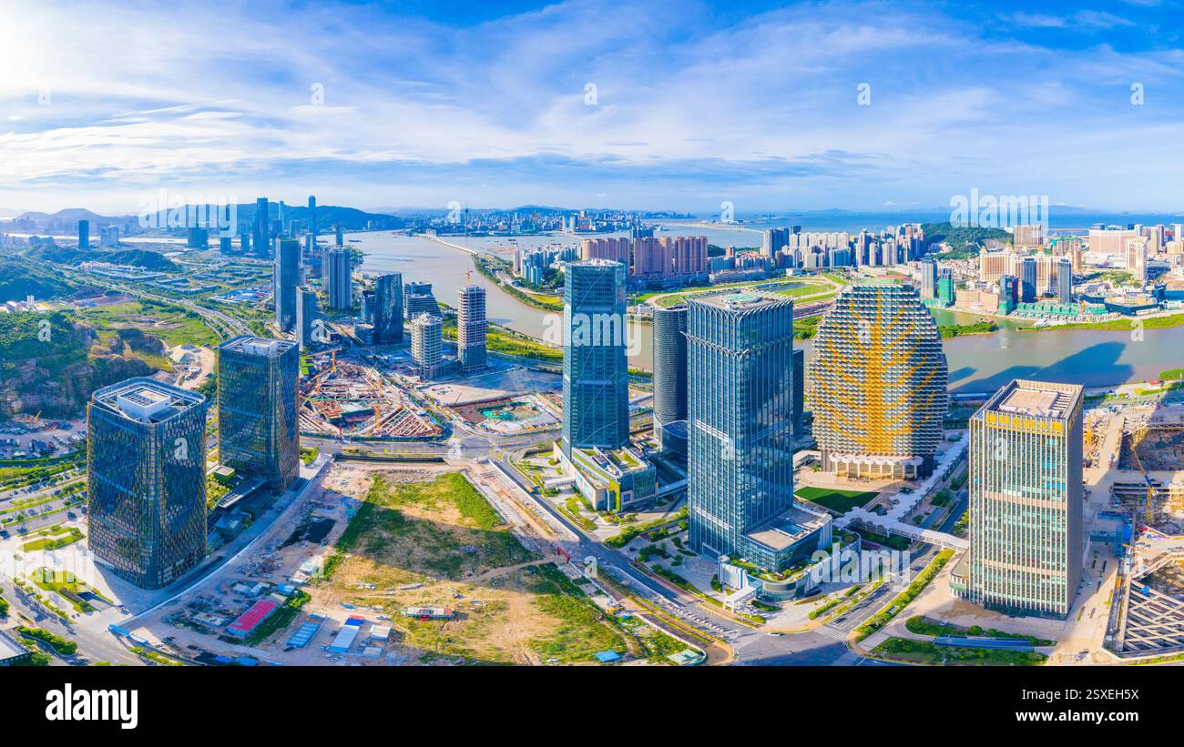 Luftkulisse der Hengqin Freihandelszone in Macau und Zhuhai, China Stockfoto