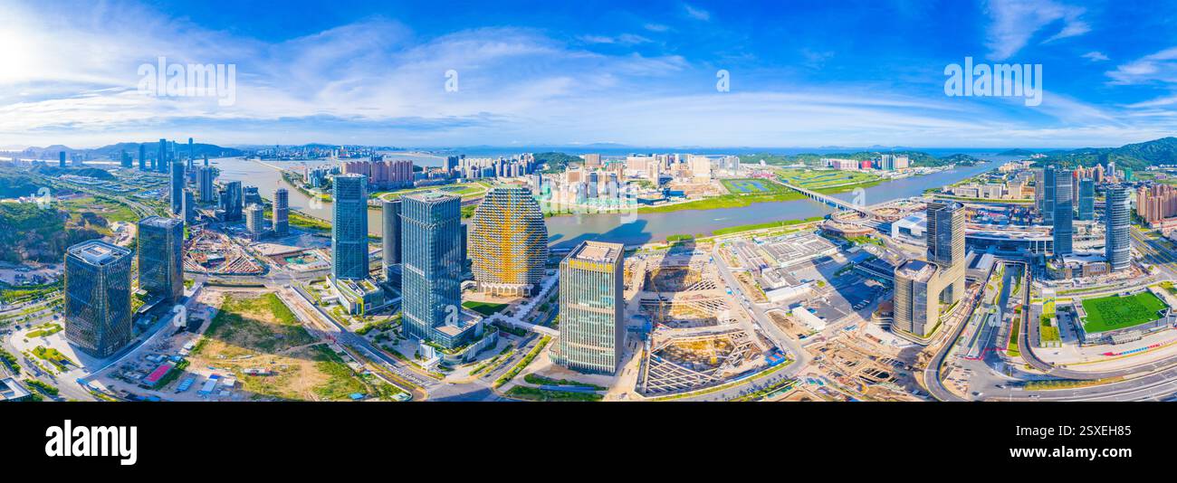 Luftkulisse der Hengqin Freihandelszone in Macau und Zhuhai, China Stockfoto