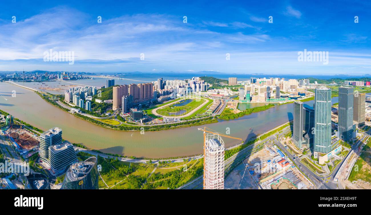Luftkulisse der Hengqin Freihandelszone in Macau und Zhuhai, China Stockfoto