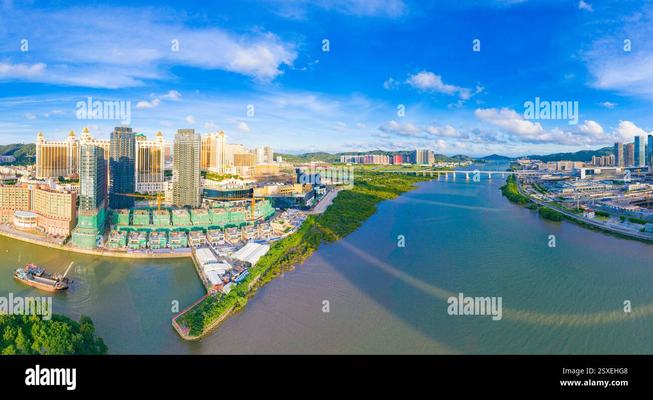 Luftkulisse der Hengqin Freihandelszone in Macau und Zhuhai, China Stockfoto