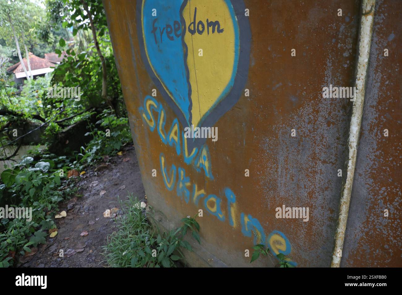 Pro-ukrainische Graffiti in Ubud, Bali, Indonesien Stockfoto