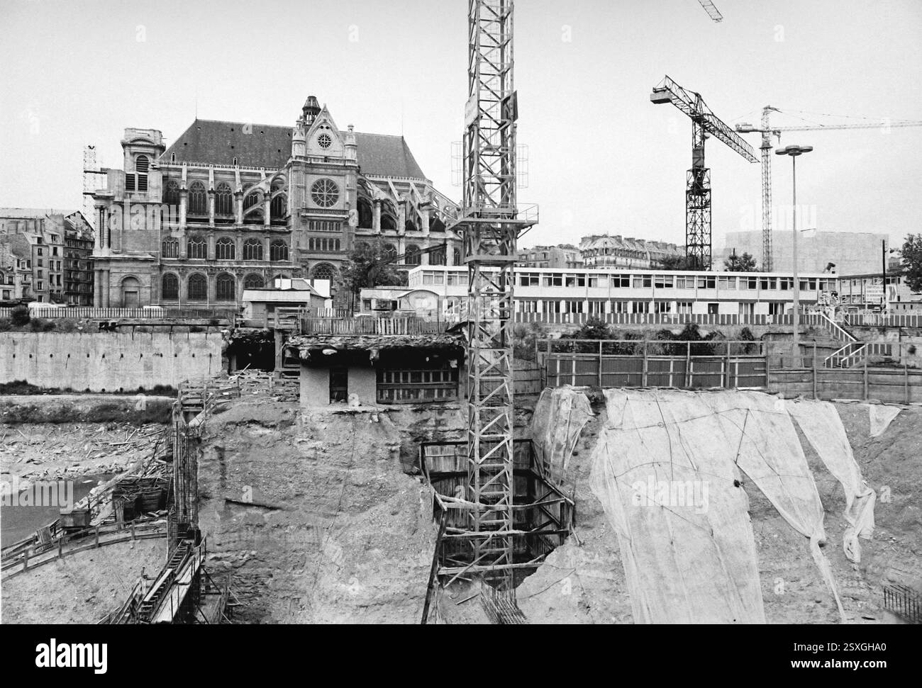 - Paris, Sommer 1978, Abriss- und Renovierungsarbeiten im alten Viertel Les Halles - Parigi, Anwesen 1978, lavori di demolizione e ristrutturazione dell'antico quartiere de Les Halles Stockfoto