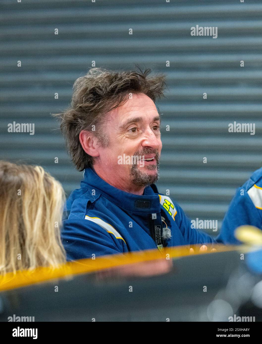 Richard Hammond, Ex-BBC Top Gear Moderator, der bei der V.S.C.C. Pomeroy Trophy in seinem Rennen antrat, bereitete Ford RS 2000 vor Stockfoto