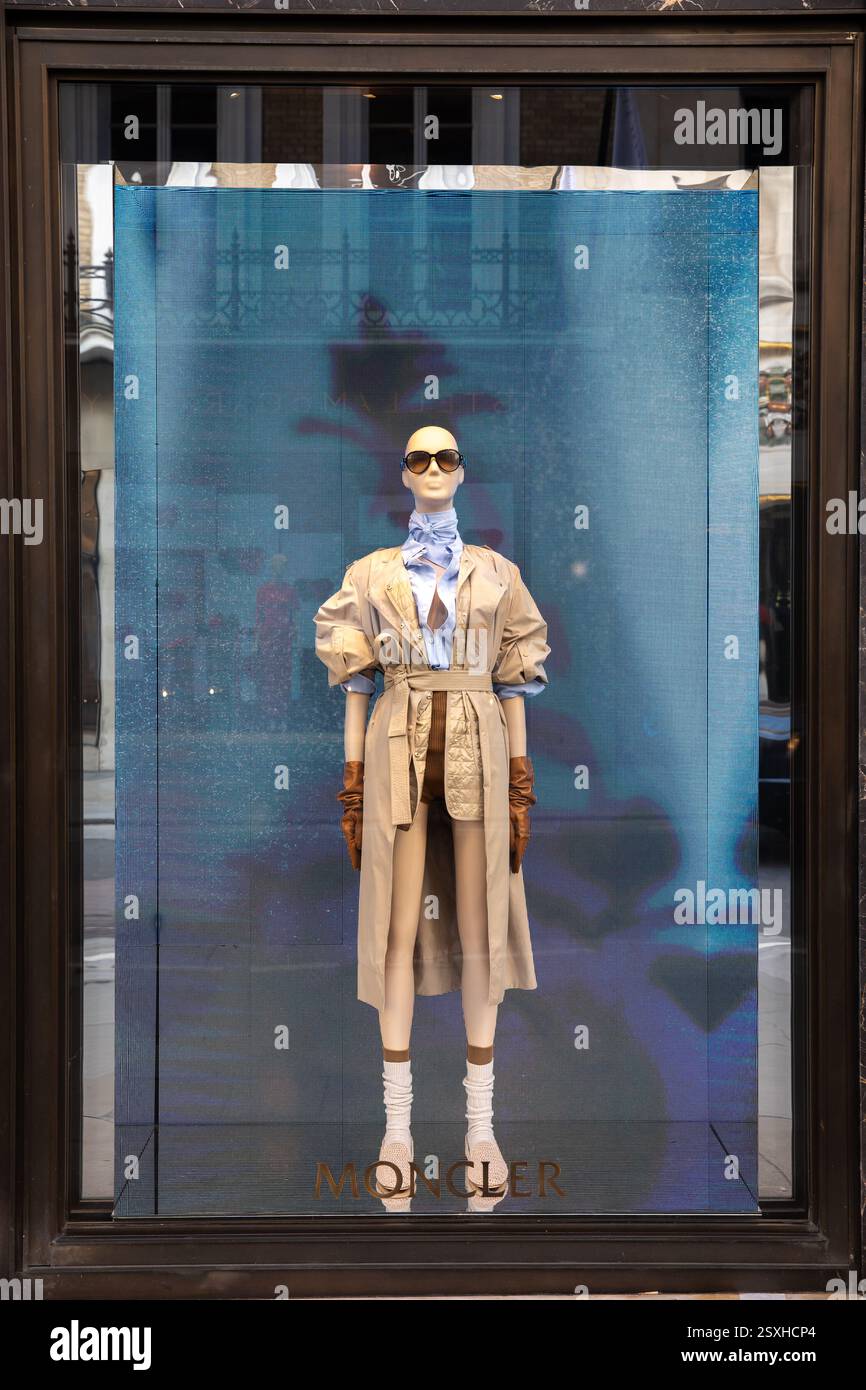 Moncler-Schaufenster Stockfoto