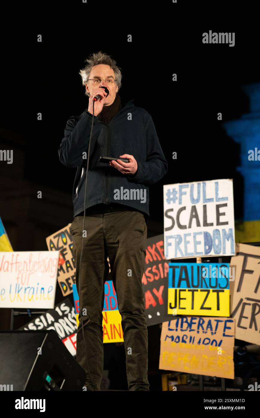 Ukrainische Demonstration zum 3. Jahrestag des Russischen Krieges gegen die Ukraine Stockfoto