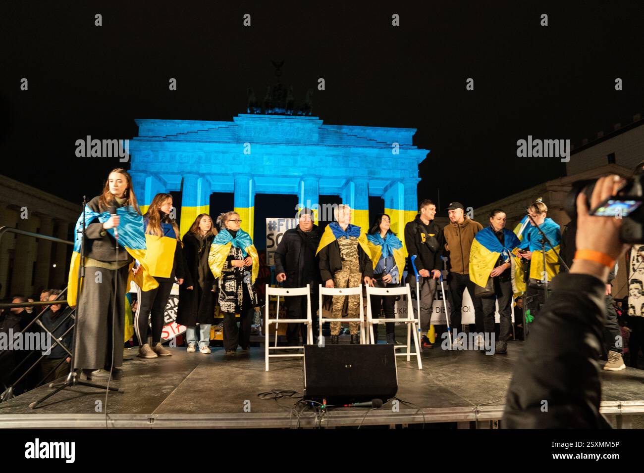 Ukrainische Demonstration zum 3. Jahrestag des Russischen Krieges gegen die Ukraine Stockfoto
