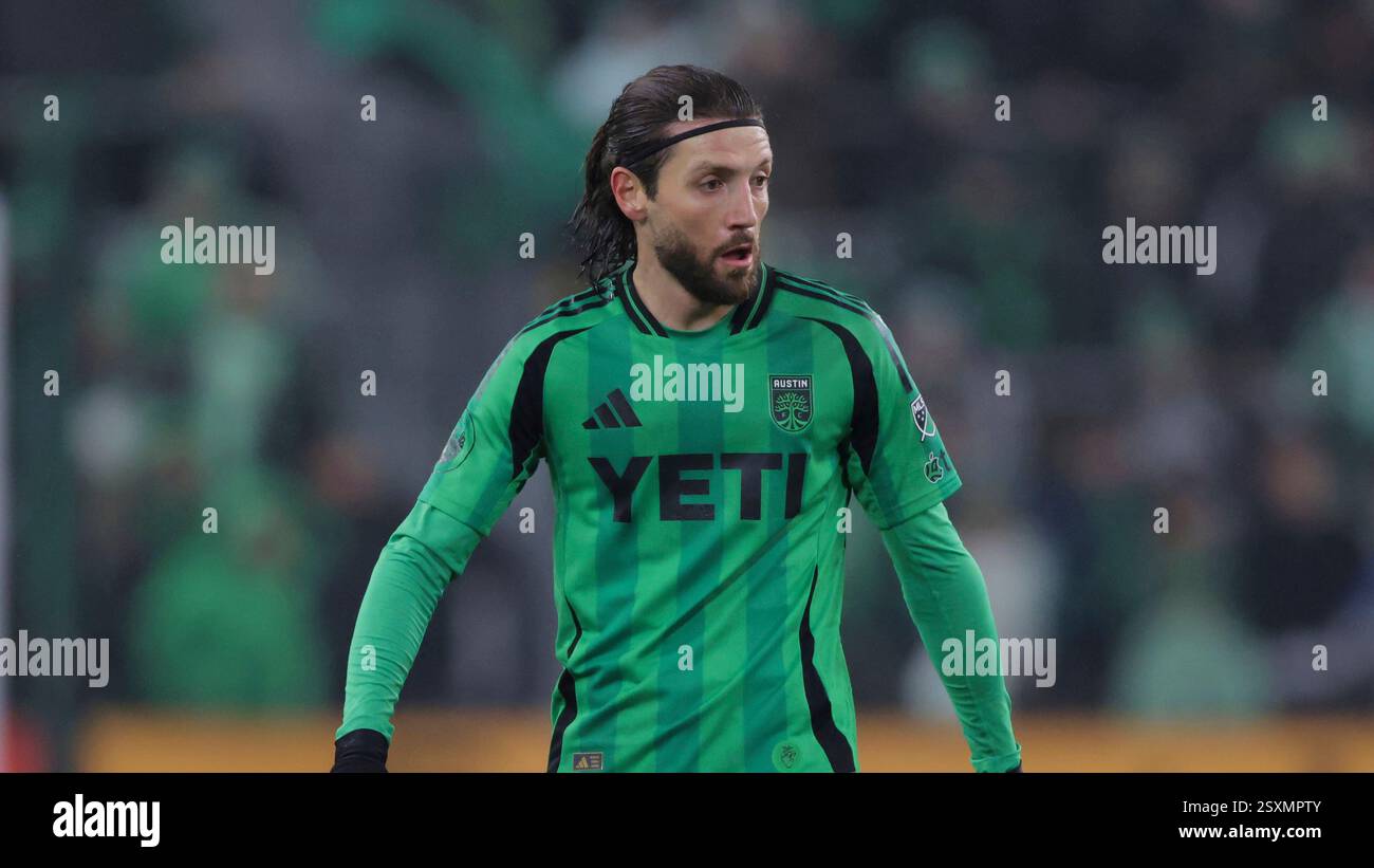 Austin FC midfielder Ilie Sánchez (6) competes against Sporting Kansas City during an MLS soccer match, Saturday, Feb. 22, 2025, in Austin, Texas. (AP Photo/Stephen Spillman) Stockfoto