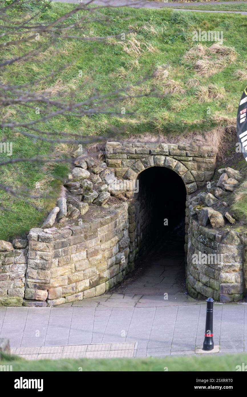 Der schreiende Tunnel des Draculas Tunnels am Khyber Pass Tunnel in Whitby Stockfoto