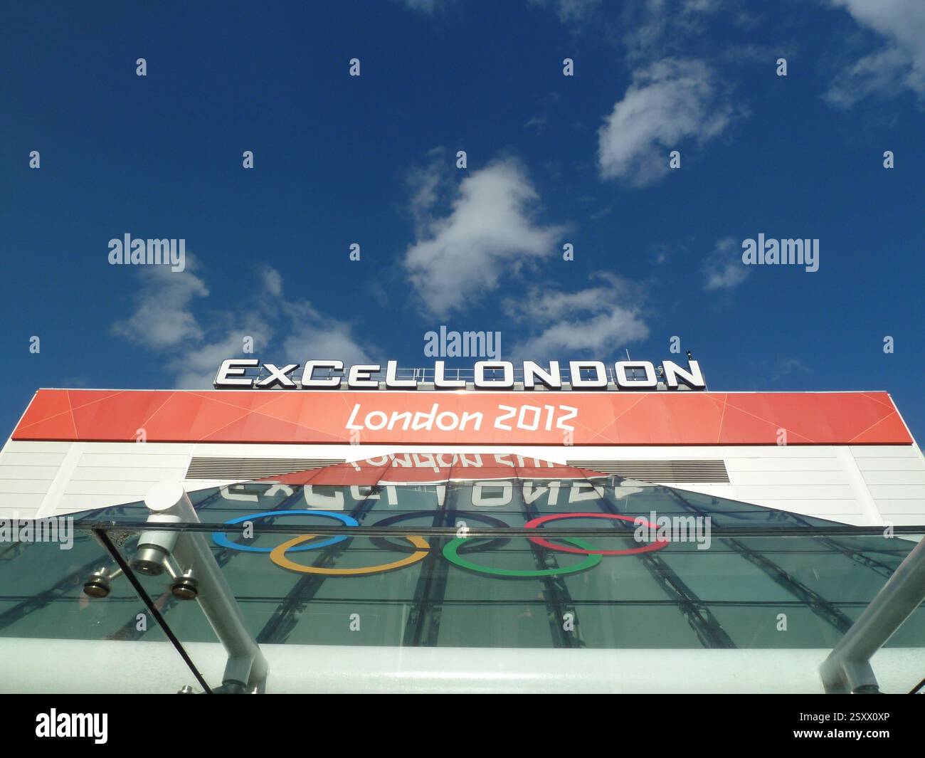 Excel London Austragungsort während der Olympischen Spiele 2012 unter einem klaren Himmel Stockfoto