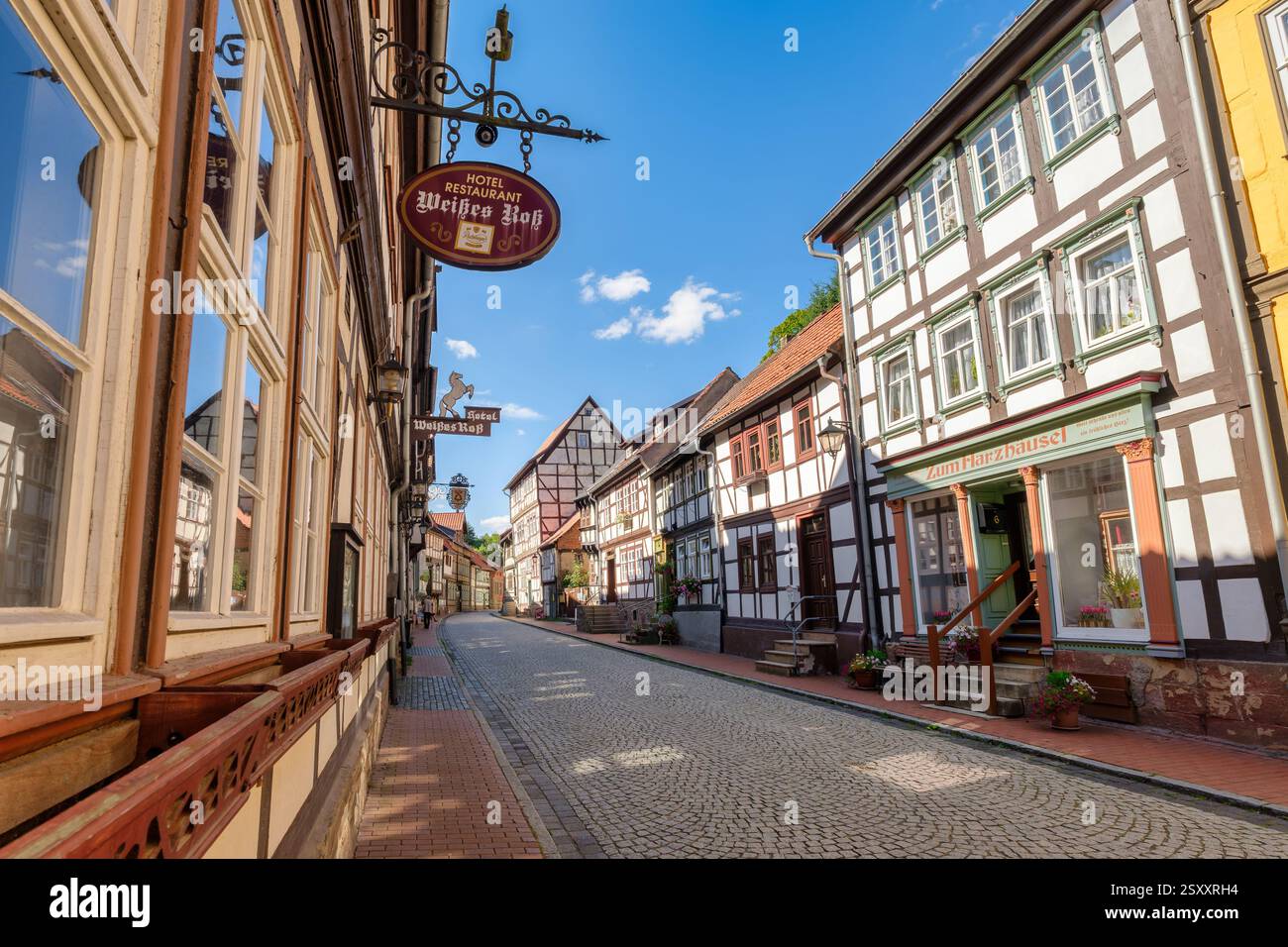 Stolberg, Deutschland – 26. August 2024: Die Stadt und die Straßen von Stolberg im Harz an einem sonnigen Augusttag. Stockfoto