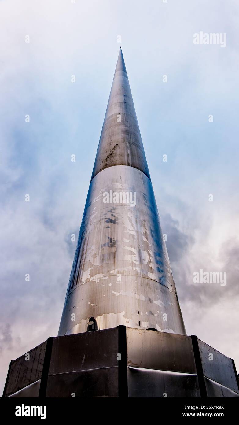 Turm von Dublin. Großes, stiftähnliches Monument aus Edelstahl in Dublin, Irland. Stockfoto
