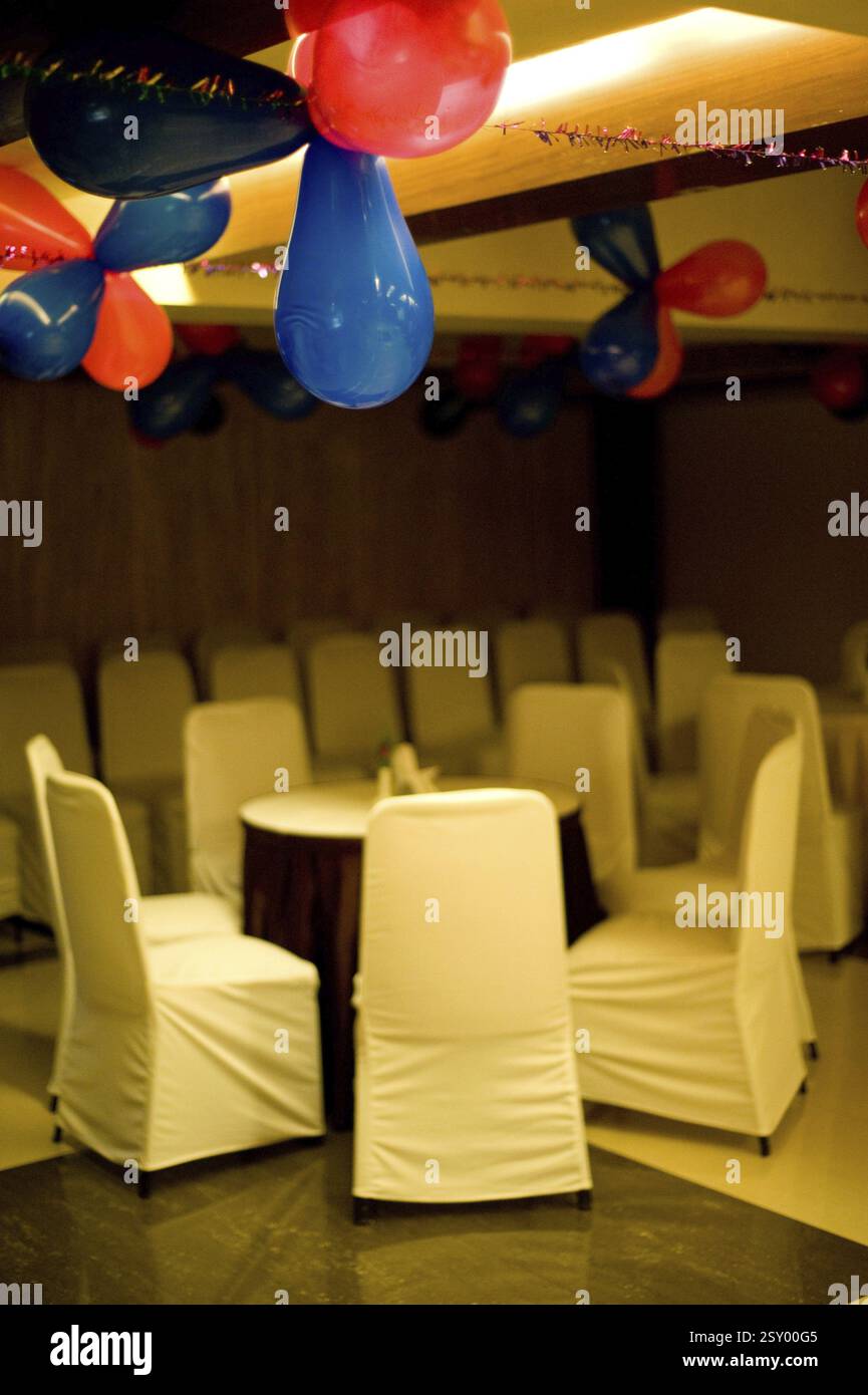 Esstisch im Partysaal mumbai Maharashtra Indien Asien Stockfoto