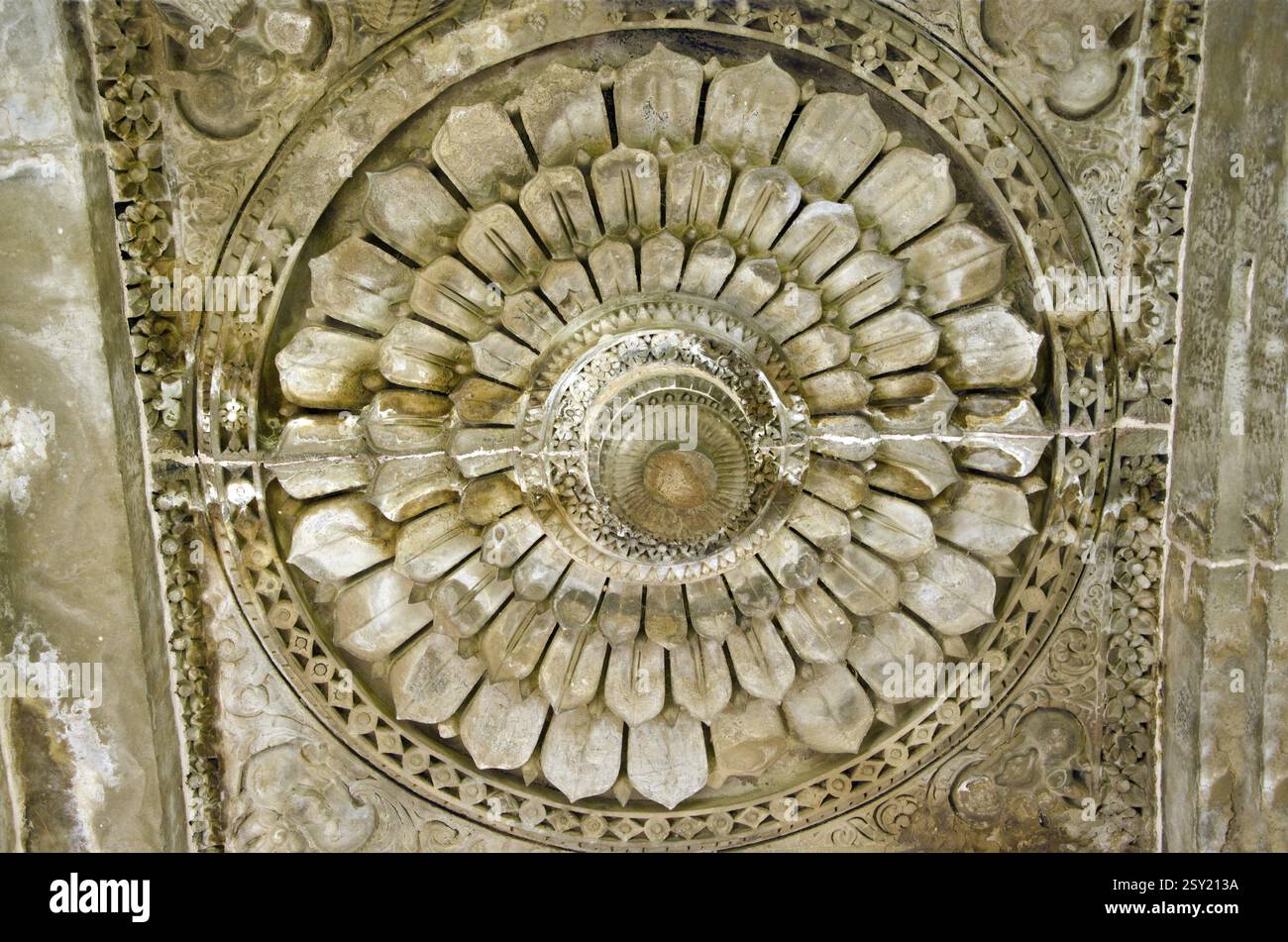 Deckengestaltung Lotusblüte Khajuraho Madhya Pradesh Indien Asien Stockfoto