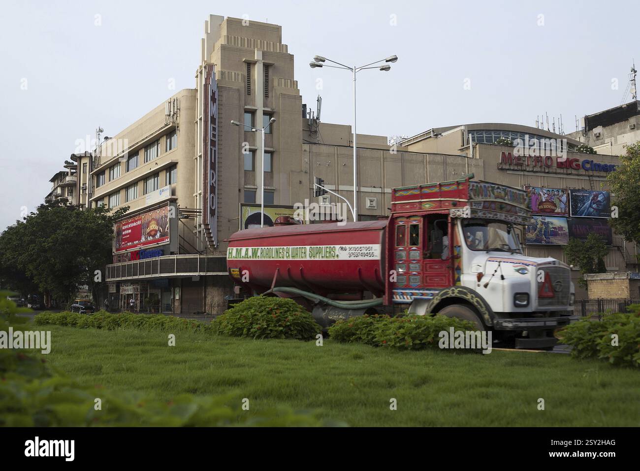 Bollywood-Metro Kino Halle Mumbai Maharashtra Indien Asien Juli 2012 Stockfoto