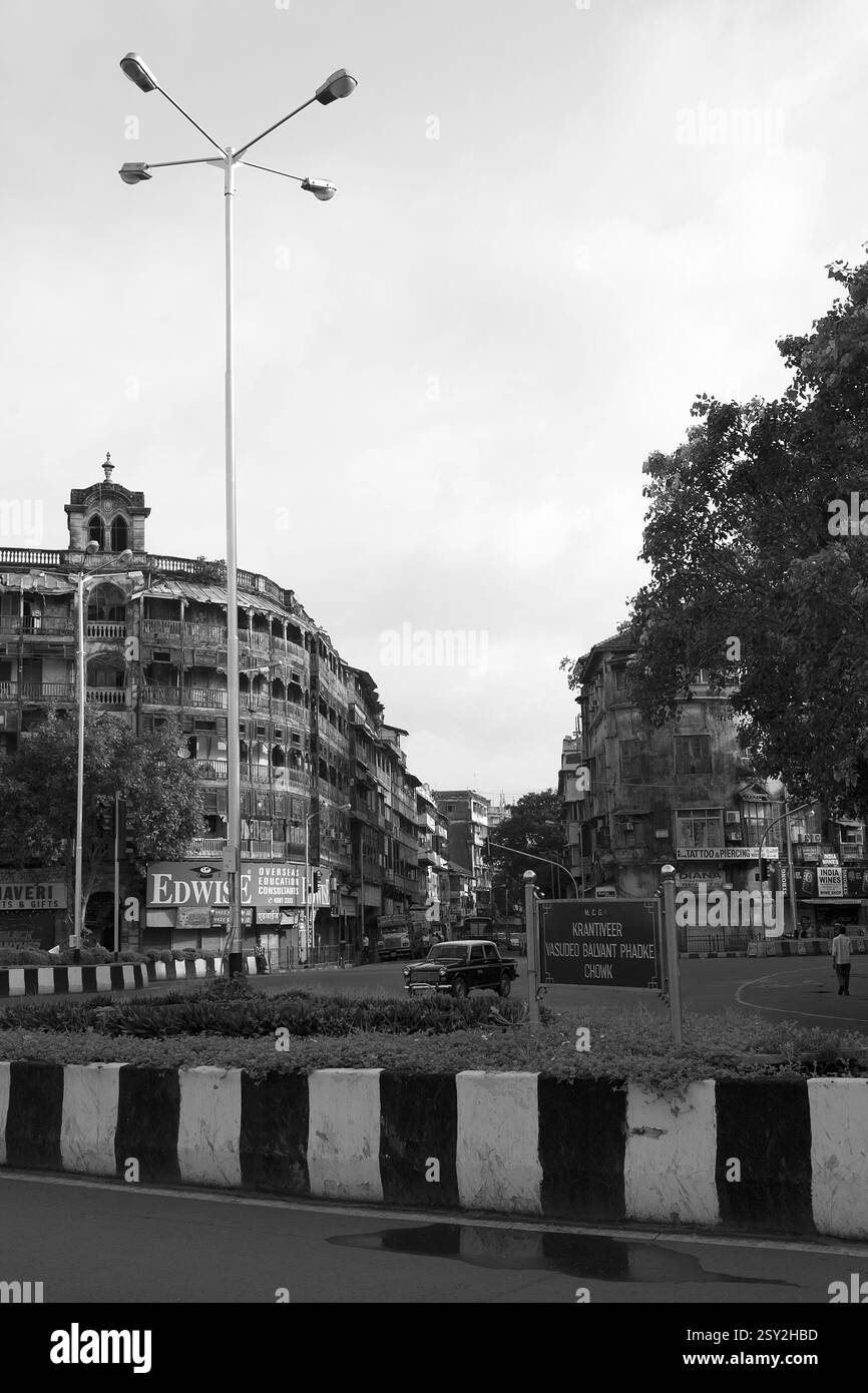 Altes Gebäude Jer Mahal Massen Stadtbau Mumbai Maharashtra Indien Asien Juli 2012 Stockfoto
