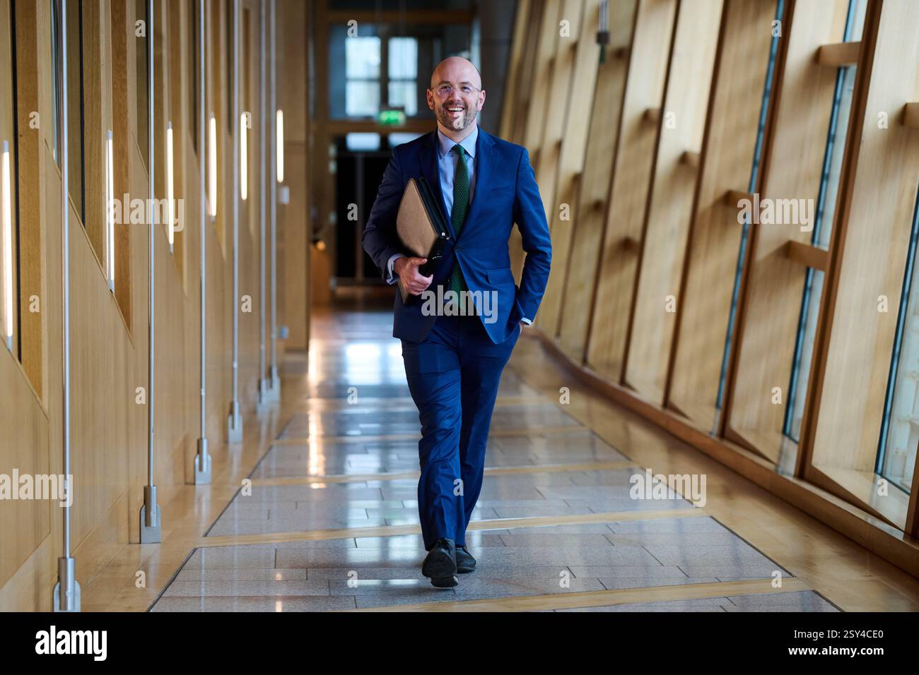 Edinburgh Schottland, Vereinigtes Königreich 26. Februar 2025. Ben Macpherson MSP im schottischen Parlament. Credit sst/alamy Live News Stockfoto