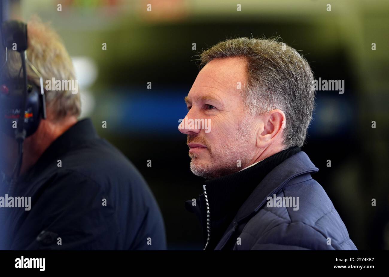 Redbull-Teamchef Christian Horner am zweiten Tag der Vorsaisontests auf dem Bahrain International Circuit, Sakhir. Bilddatum: Donnerstag, 27. Februar 2025. Stockfoto