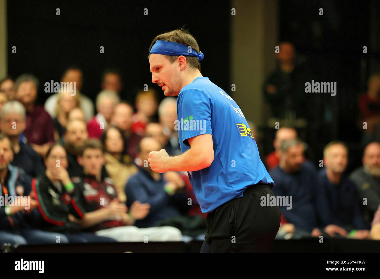 Grünwettersbach, Deutschland 25. Februar 2025: 1. TTBL - 2024/2025 - ASC Grünwettersbach vs. Borussia Düsseldorf im Bild: Ricardo Walther (ASC) ballt die Faust beim Punktgewinn. Stockfoto
