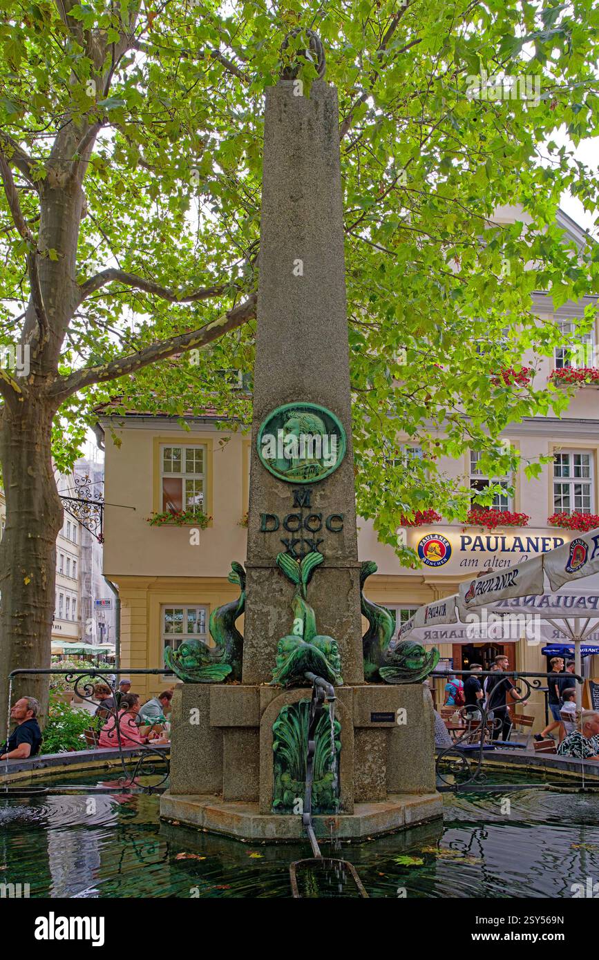 Postplatzbrunnen, erbaut 1820, Stuttgart Deutschland, Postplatzbrunnen, Baujahr 1820, Stuttgart Deutschland Stockfoto