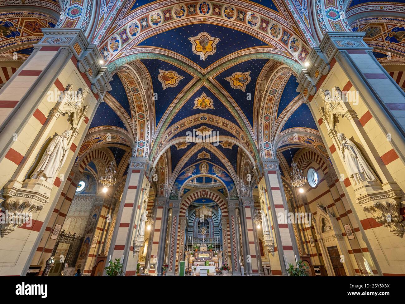 Das Innere der Basilika Santa Margherita in Cortona Stockfoto