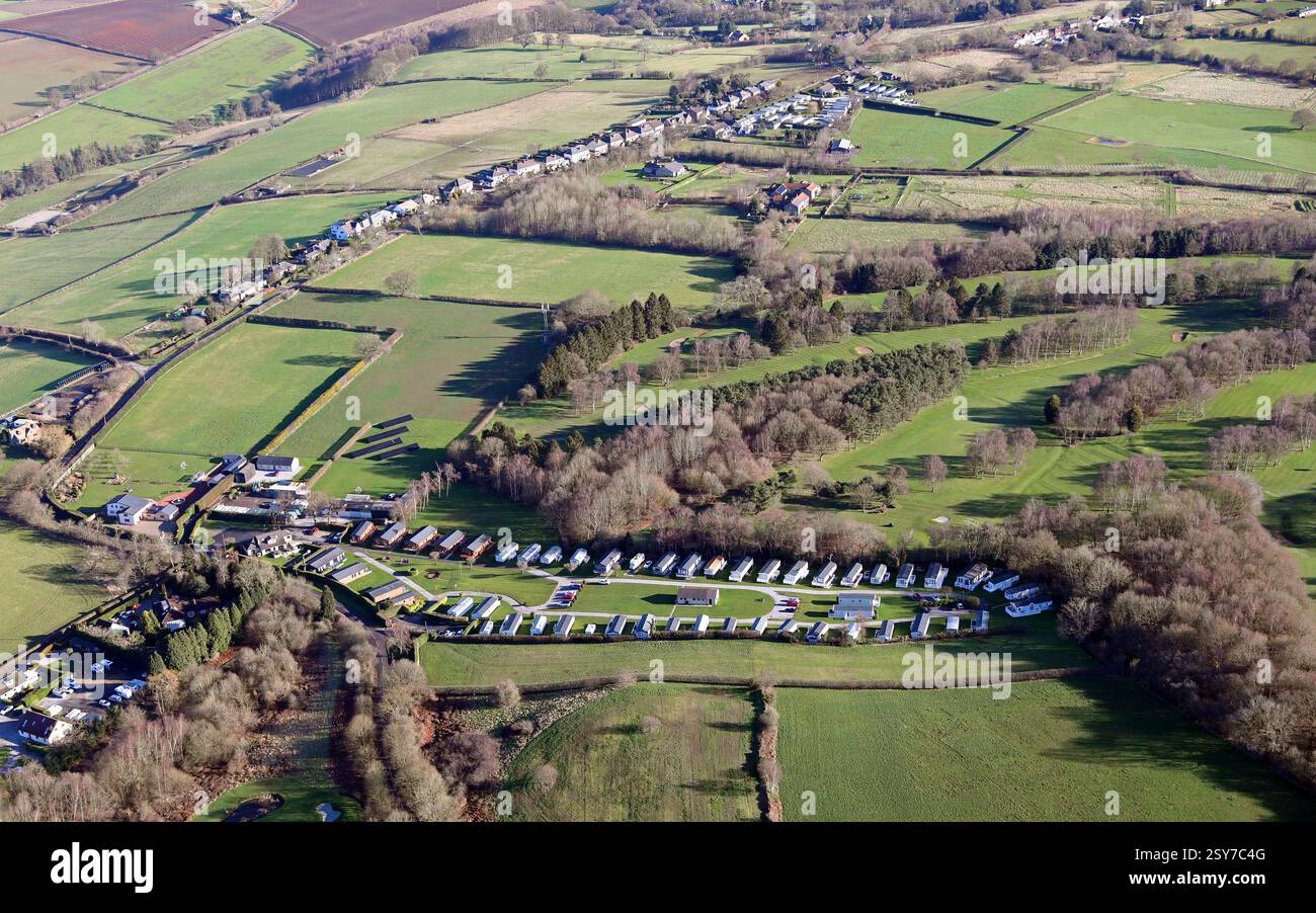 Aus der Vogelperspektive des Moor Lodge Caravan Park in Bardsey bei Leeds, West Yorkshire. Auch in Aussicht: Scarcroft Golf Course Stockfoto