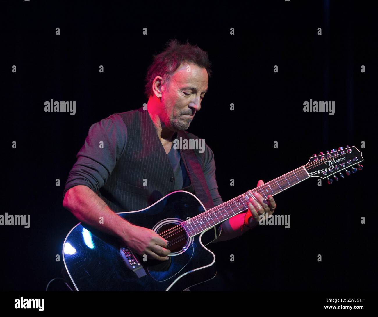 Bruce Springsteen. Porträt des amerikanischen Rocksängers Bruce Frederick Joseph Springsteen (* 1949), der im November 2014 beim Stand Up for Heroes Konzert auftrat Stockfoto