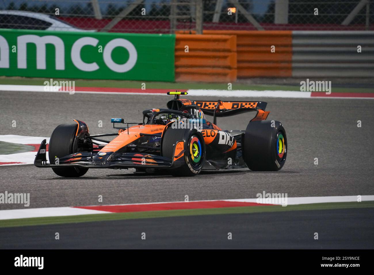 27.02.2025, Bahrain International Circuit, Sakhir, Formel-1-Test Bahrain 2025 , Lando Norris (GBR) - McLaren Formel-1-Team - McLaren MCL39 - Mercedes Stockfoto