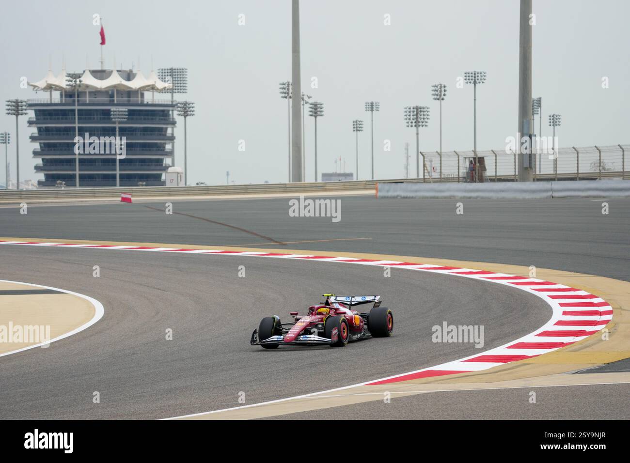 27.02.2025, Bahrain International Circuit, Sakhir, Formel 1 Test Bahrain 2025 , Lewis Hamilton (GBR) - Scuderia Ferrari - Ferrari SF-25 - Ferrari Stockfoto