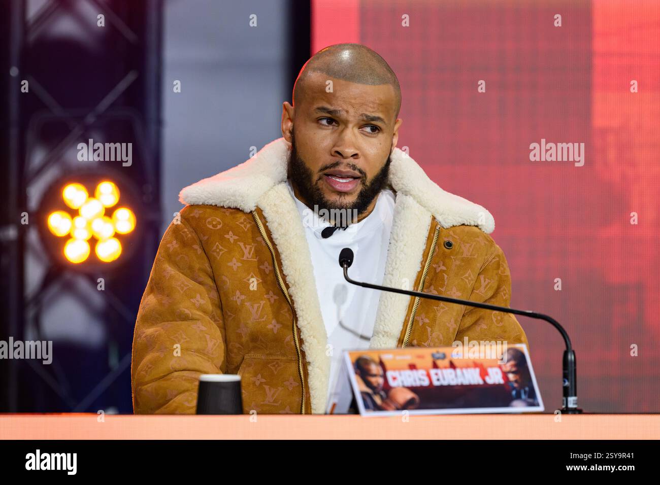 LONDON, VEREINIGTES KÖNIGREICH. Februar 25. Chris Eubank Jr während der Chris Eubank Jr vs Conor Benn Pressekonferenz im Tottenham Hotspur Stadium am Donnerstag, 27. Februar 2025 in LONDON, ENGLAND. Quelle: Taka G Wu/Alamy Live News Stockfoto
